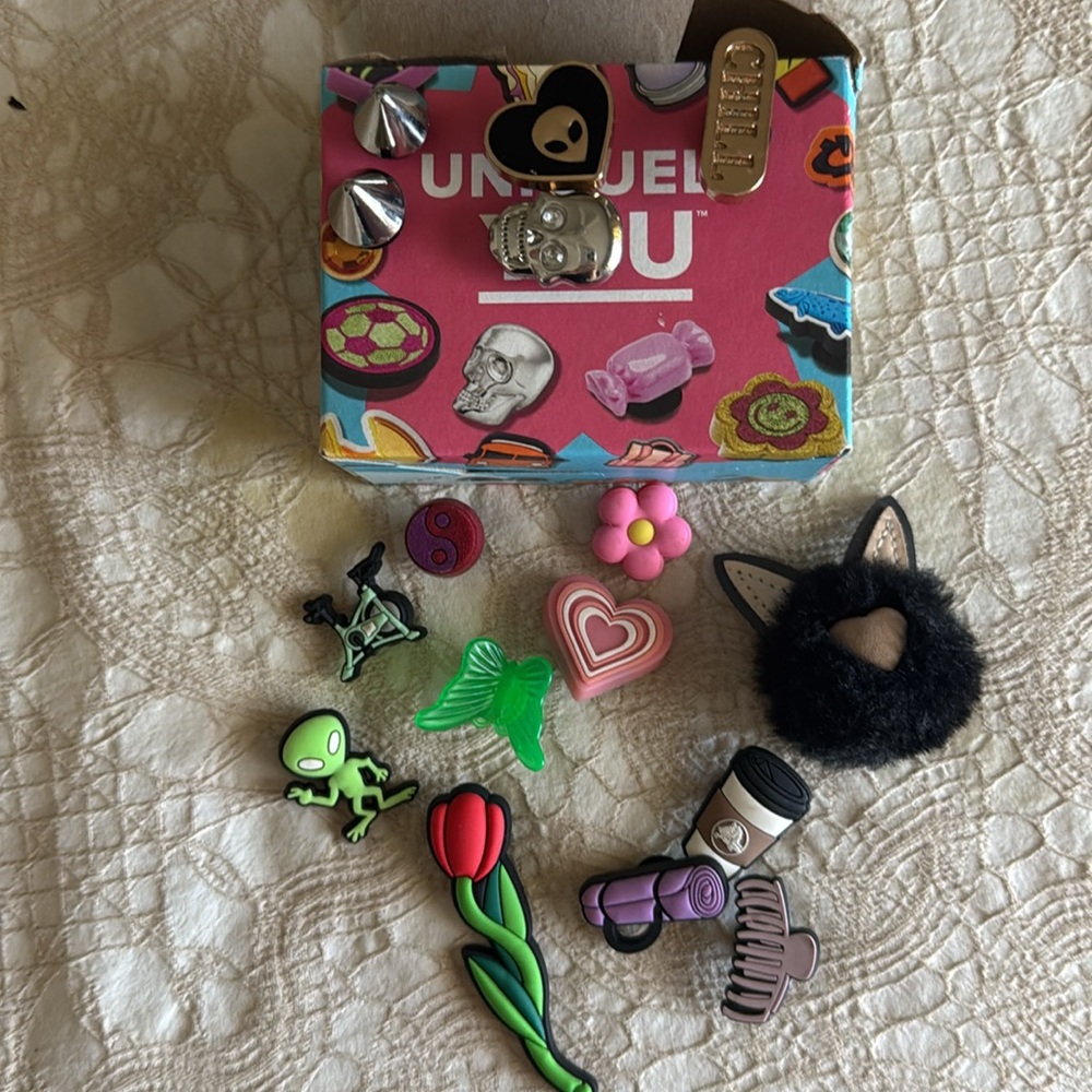 Crocs CHARMS original - Picture 3 of 4